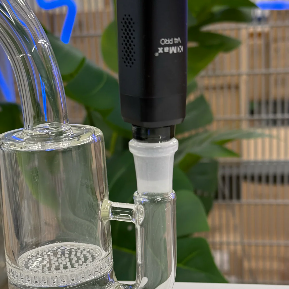 V3 & V4 Pro 2 in 1 Glass Mouthpiece & 14mm Adapter - XMax - Image 2